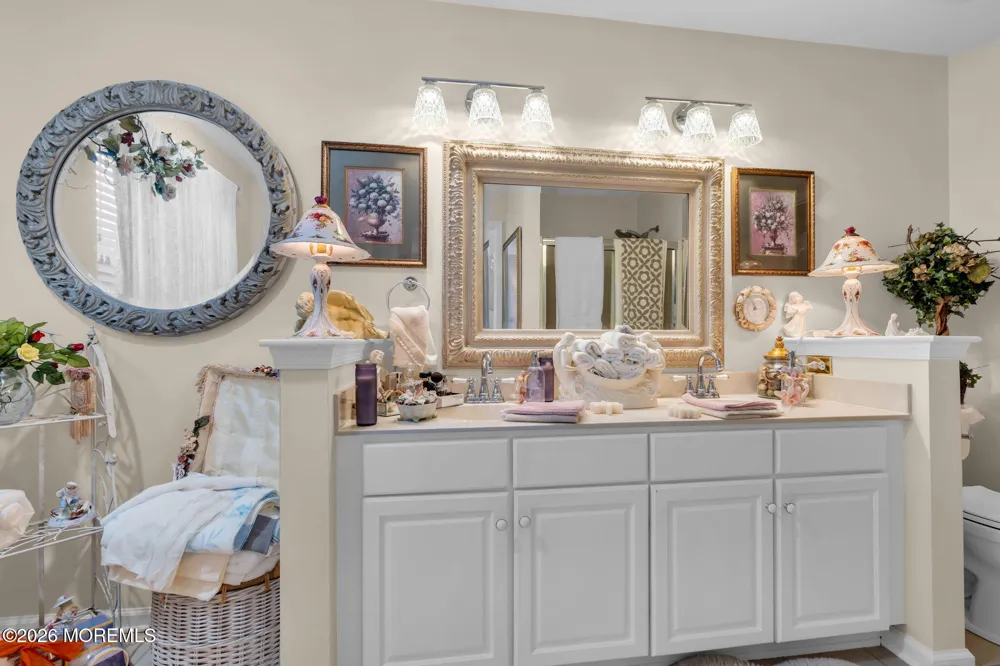 21 Turnberry Place Jackson, NJ 08527