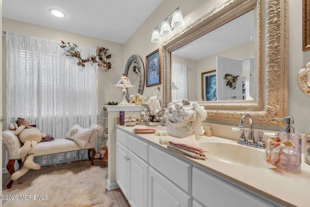 21 Turnberry Place Jackson, NJ 08527