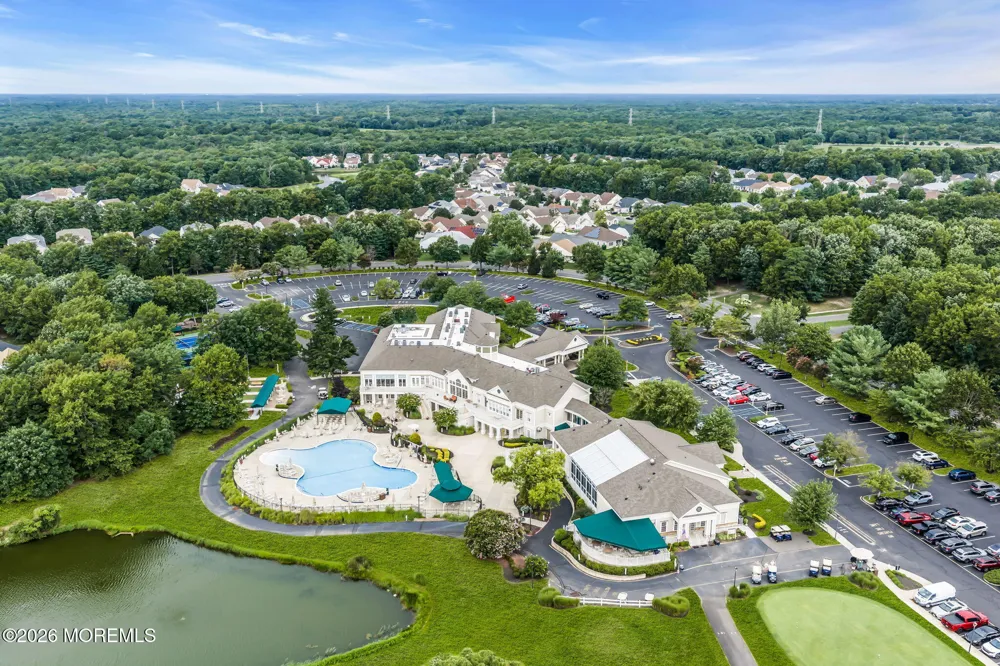 21 Turnberry Place Jackson, NJ 08527