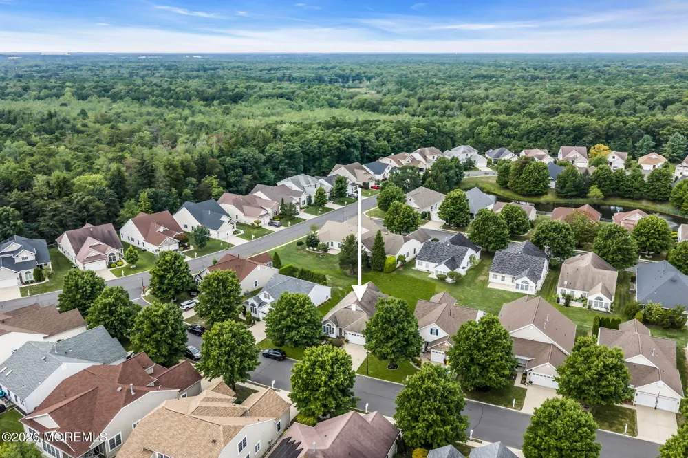 21 Turnberry Place Jackson, NJ 08527