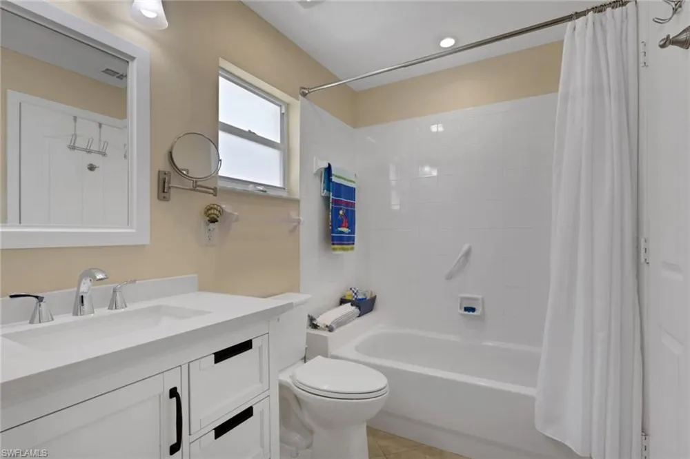 2266 STACIL CIRCLE Naples, FL 34109