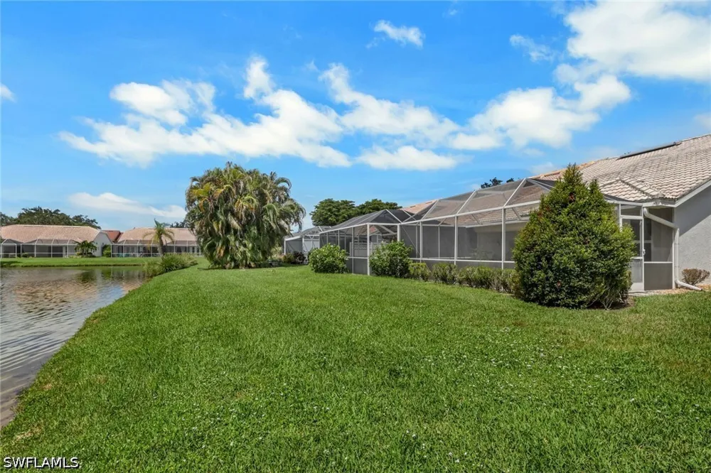 STACIL CIRCLE Naples, FL 34109