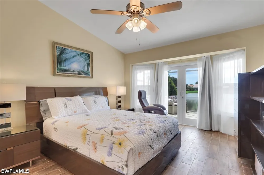 STACIL CIRCLE Naples, FL 34109
