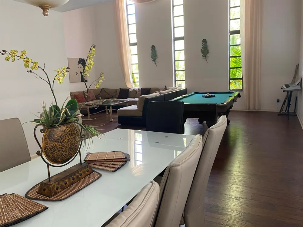 1104 WASHINGTON STREET Hollywood, FL 33019