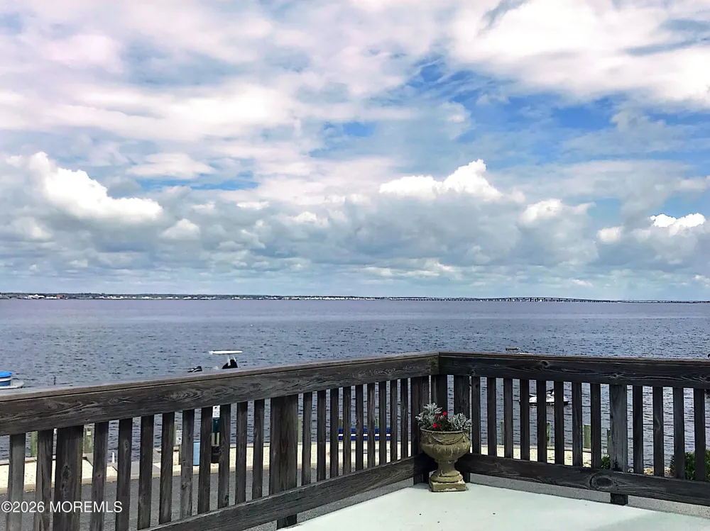 331 Roberts Avenue Seaside Park, NJ 08752