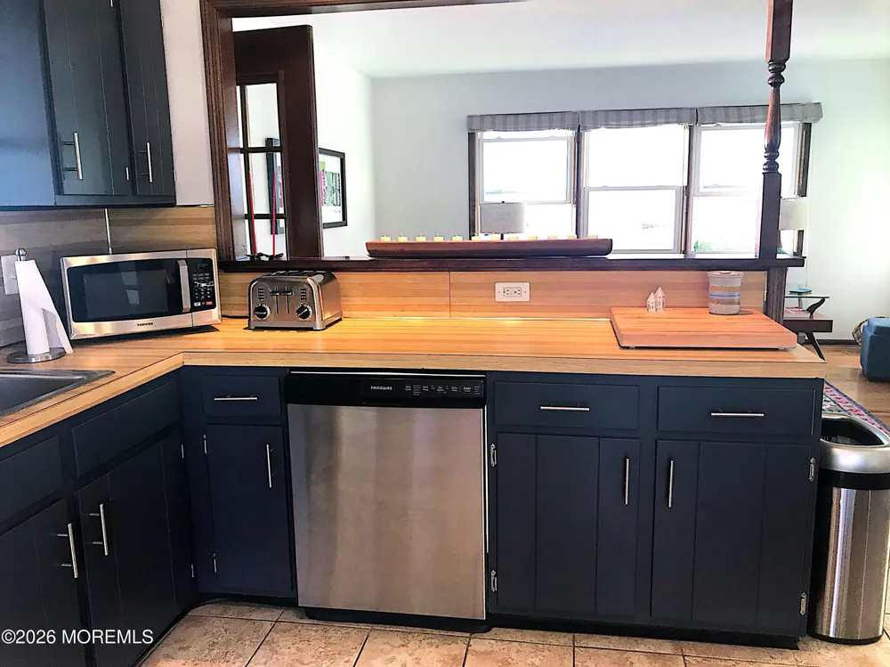 331 Roberts Avenue Seaside Park, NJ 08752