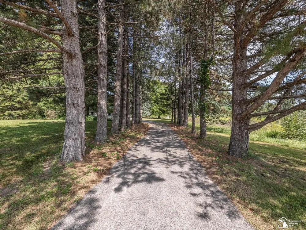 13300 Ida West Road Dundee Township, MI 49270