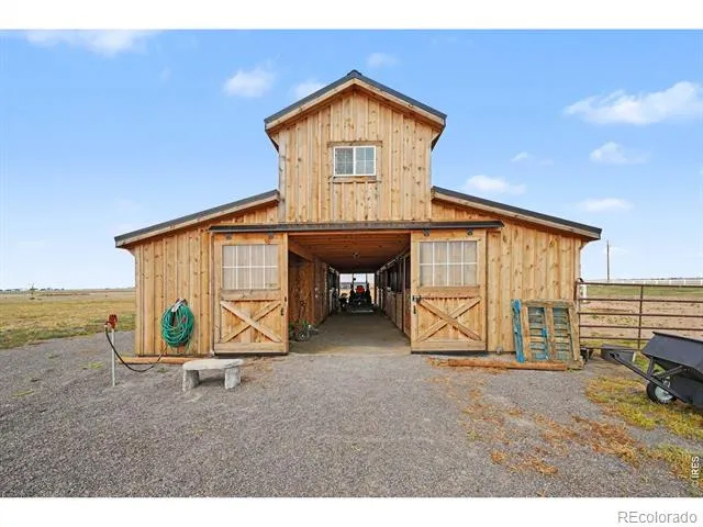 50988 County Road 33 Nunn, CO 80648