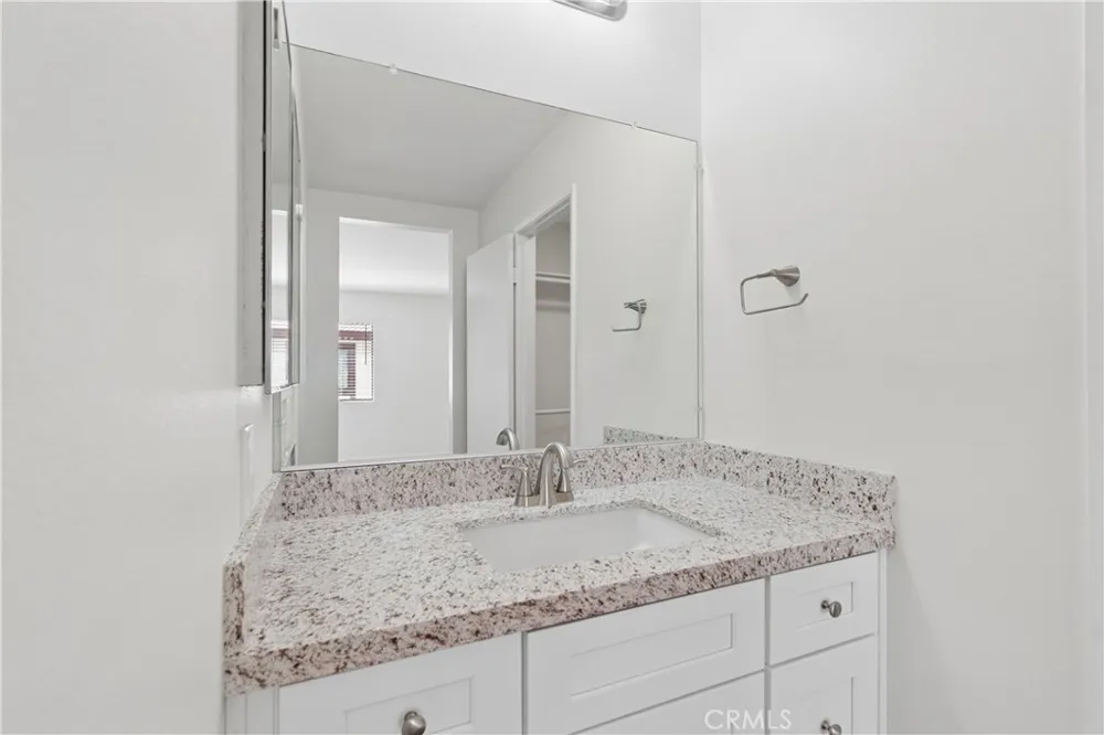 18012 Saratoga #526 Canyon Country, CA 91387