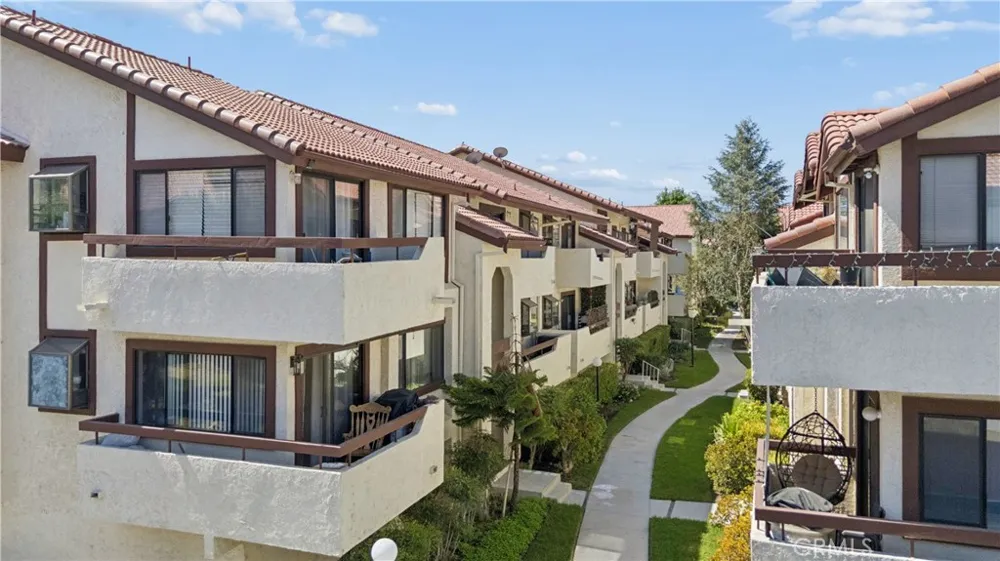 18012 Saratoga #526 Canyon Country, CA 91387