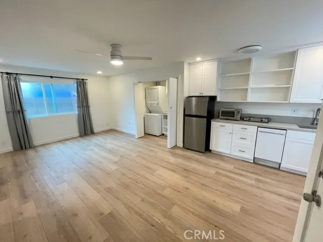513 Larkspur Newport Beach, CA 92625