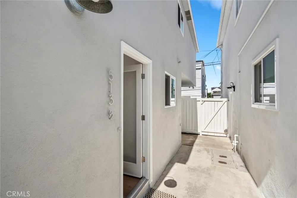 513 Larkspur Newport Beach, CA 92625