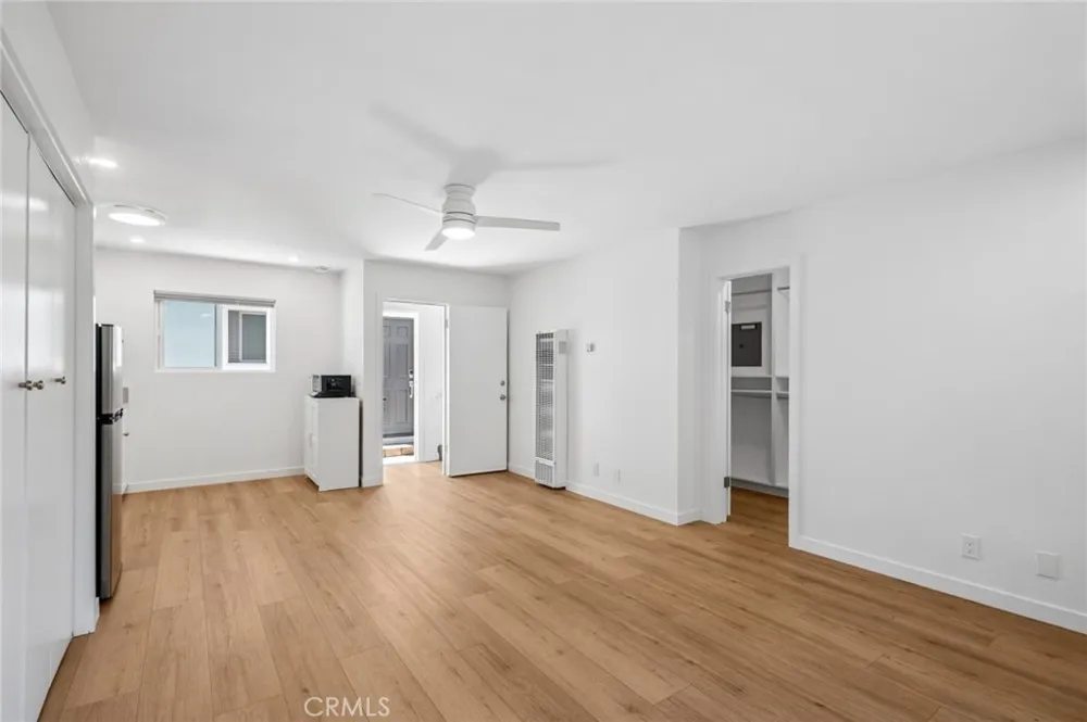 513 Larkspur Newport Beach, CA 92625