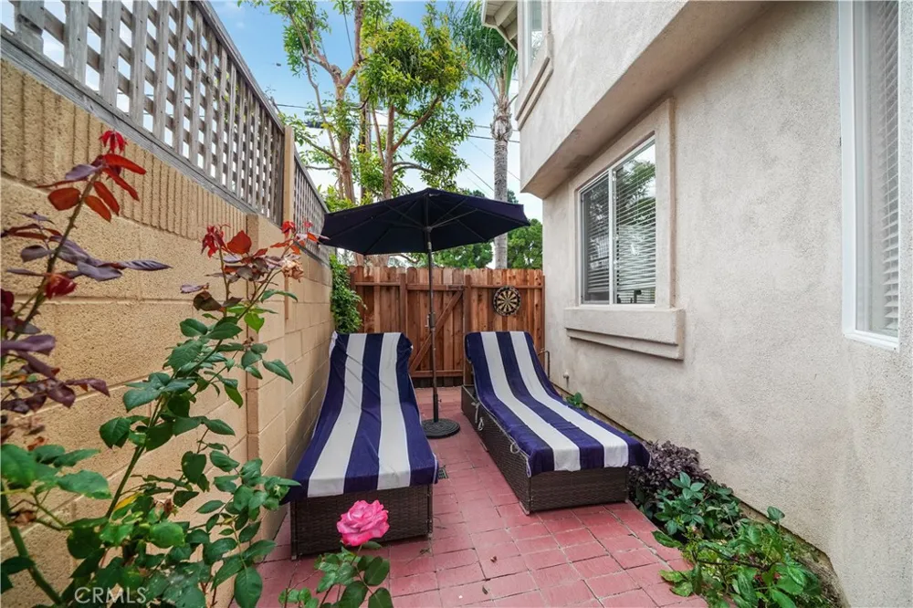 2239 Pacific Avenue #A Costa Mesa, CA 92627