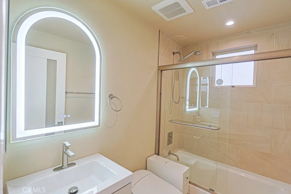 4326 Babcock #305 Studio City, CA 91604