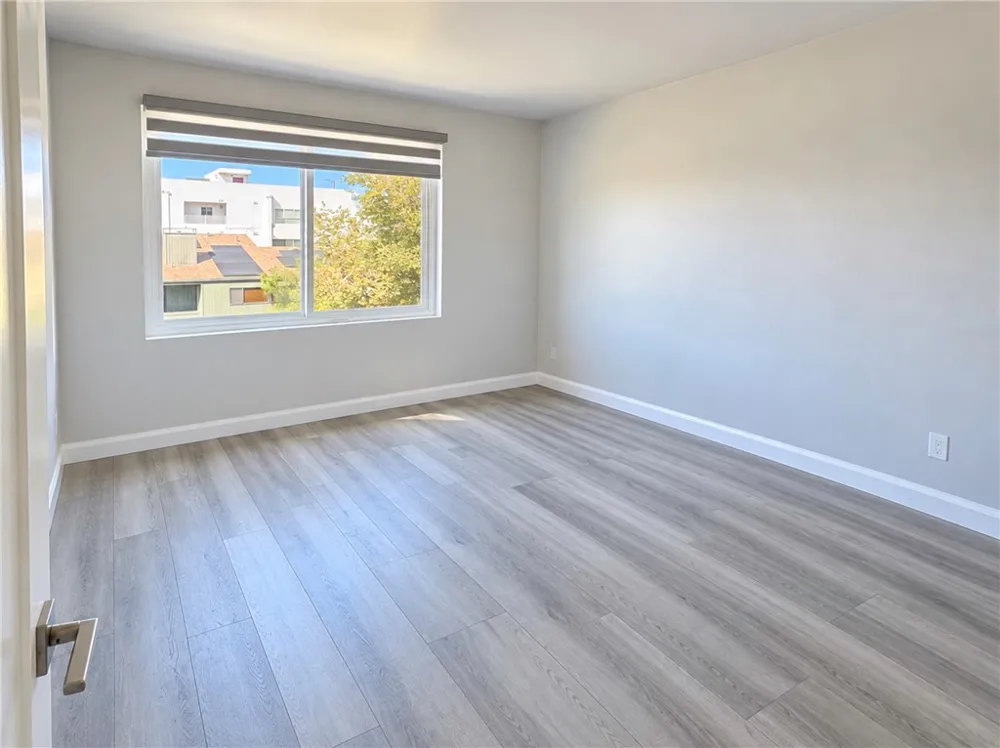 4326 Babcock #305 Studio City, CA 91604
