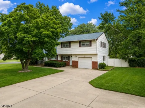 524 Lloyd Rd