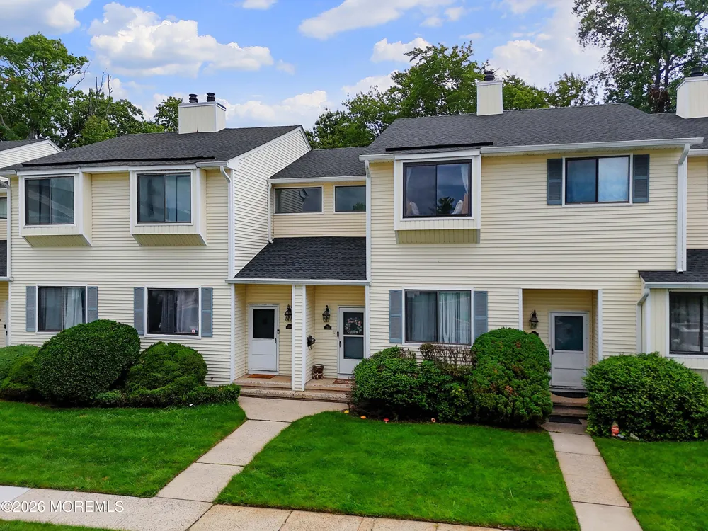 253 Clubhouse Drive Middletown, NJ 07748