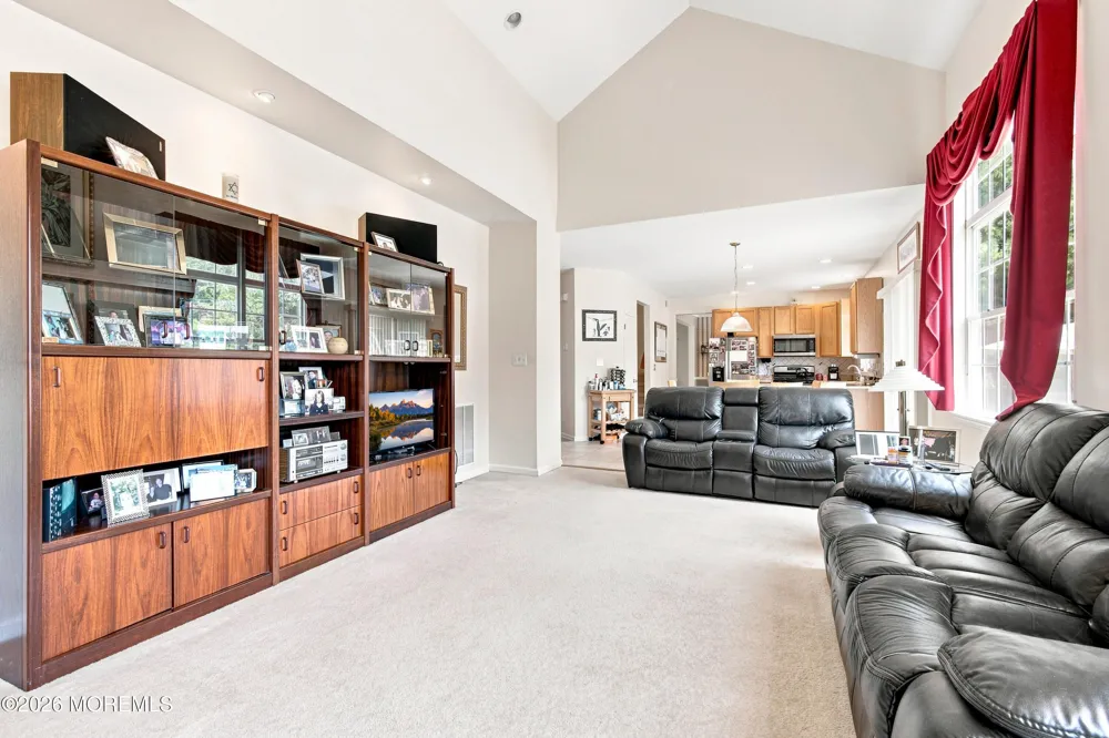 133 Charles Street Somerset, NJ 08873