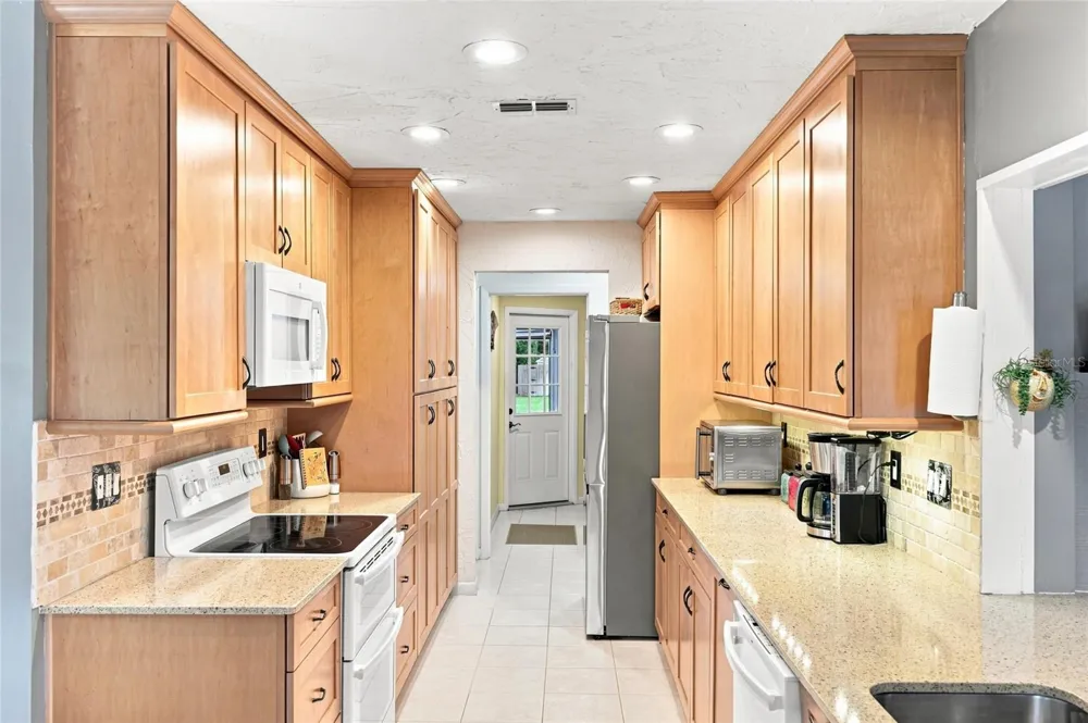 14 FORT CAROLINE LANE Palm Coast, FL 32137