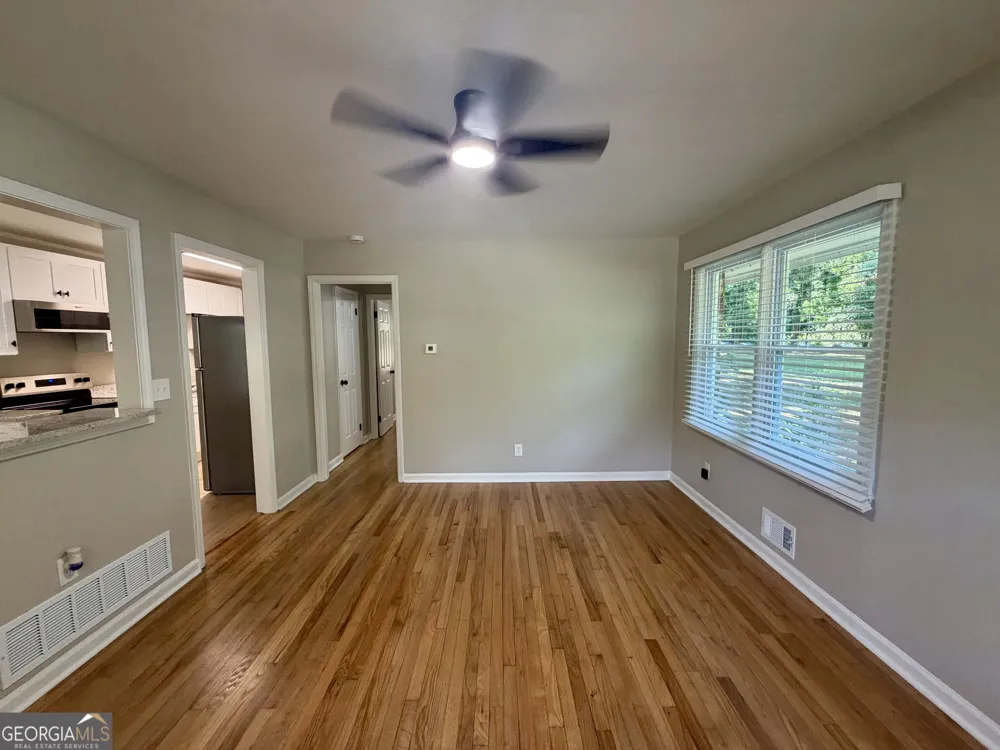 3269 Dodson DR East Point, GA 30344