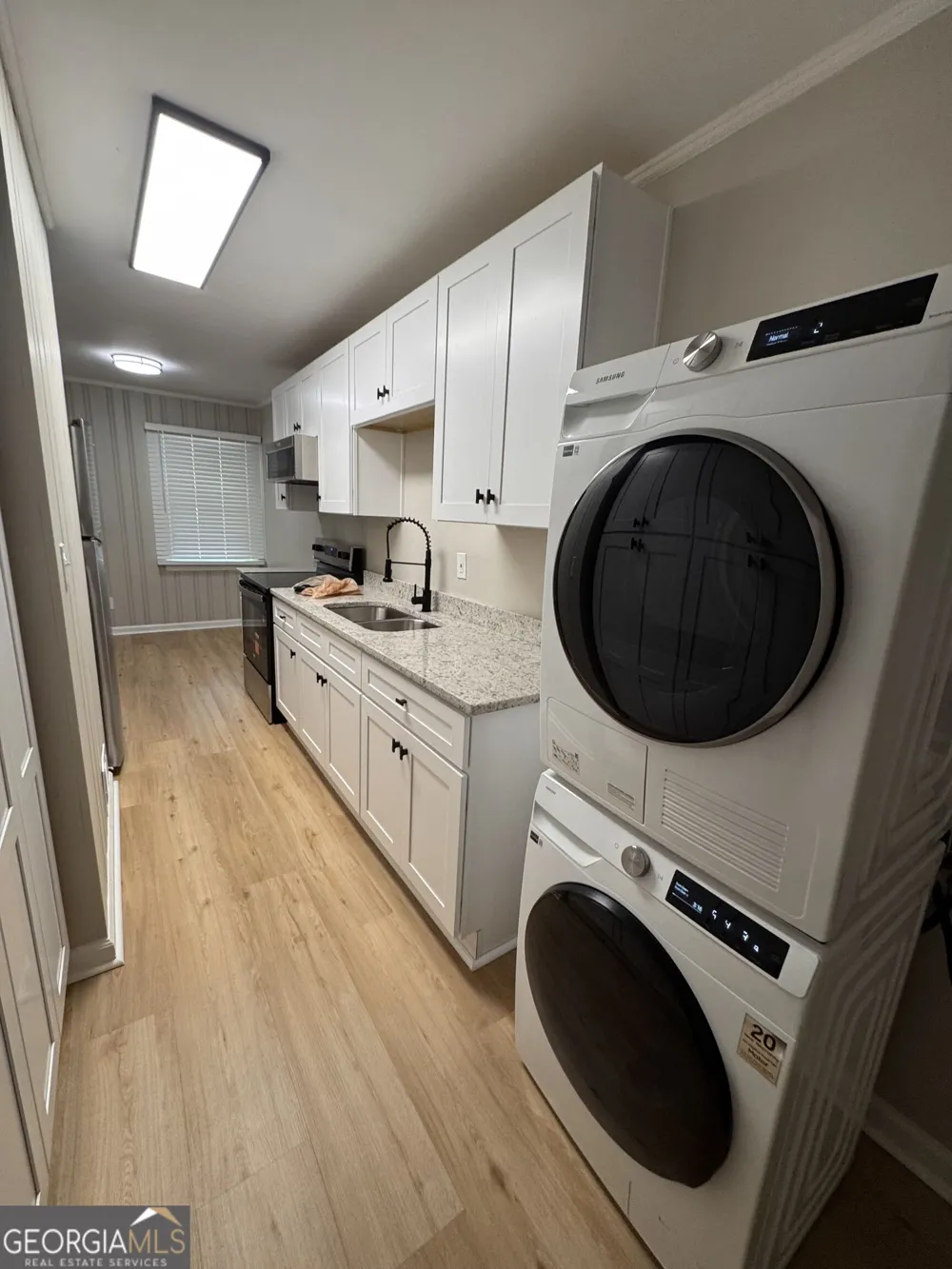 3269 Dodson DR East Point, GA 30344