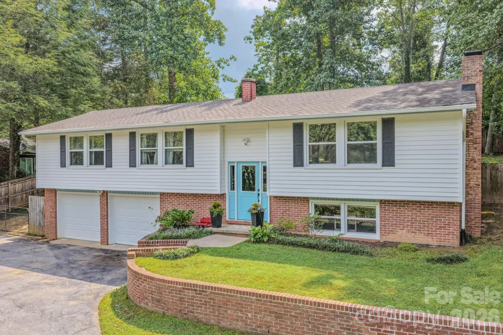 38 Ferenvilla Drive Hendersonville, NC 28791
