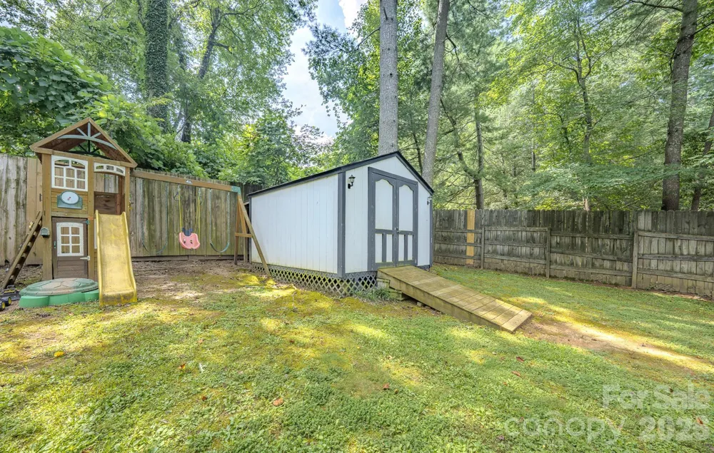 38 Ferenvilla Drive Hendersonville, NC 28791