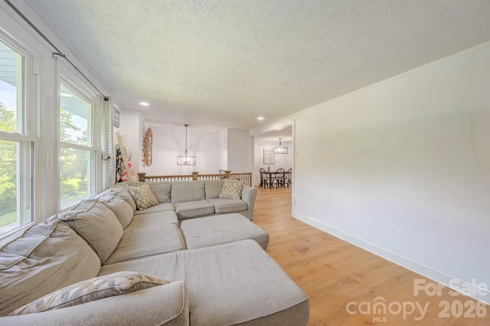 38 Ferenvilla Drive Hendersonville, NC 28791