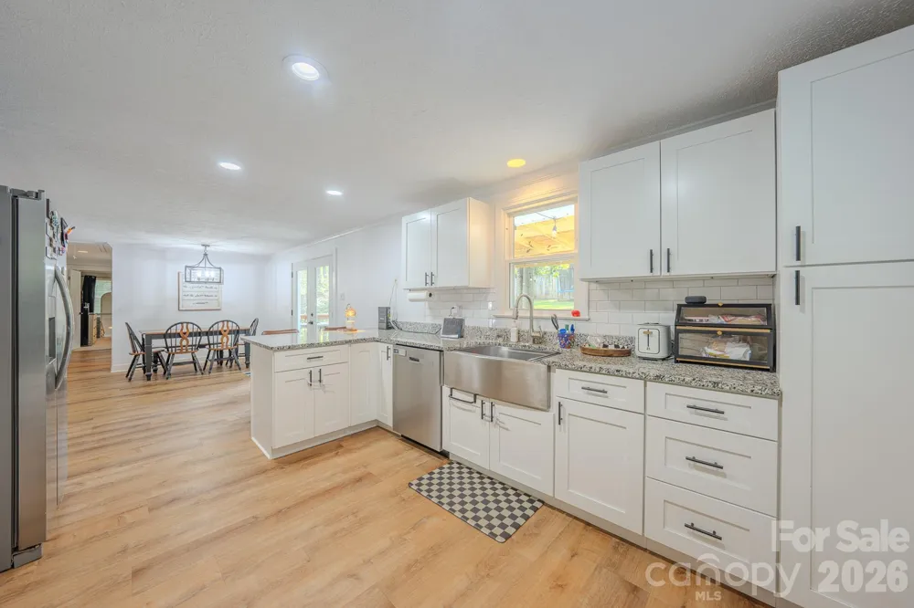 38 Ferenvilla Drive Hendersonville, NC 28791