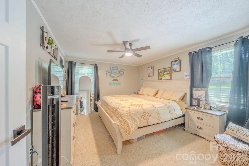38 Ferenvilla Drive Hendersonville, NC 28791