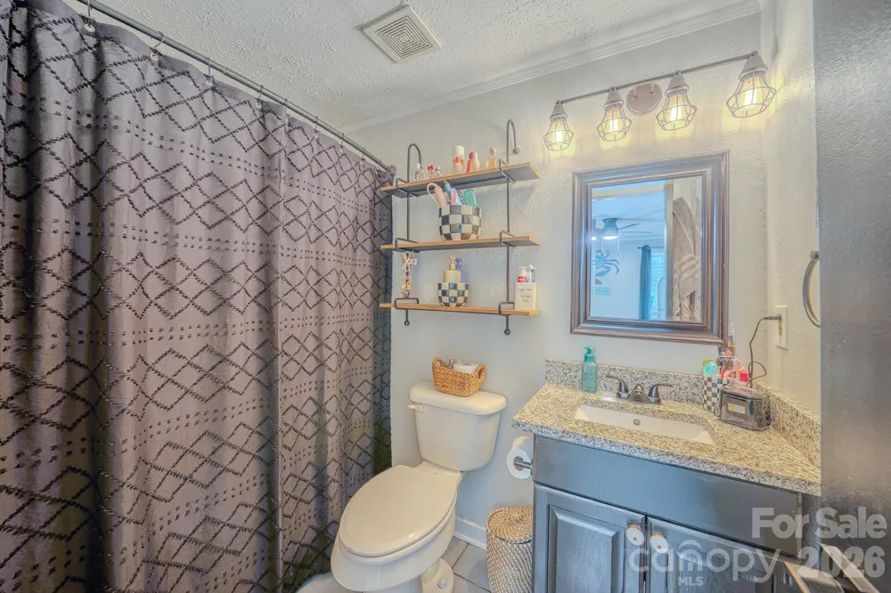 38 Ferenvilla Drive Hendersonville, NC 28791