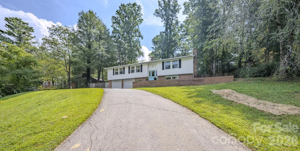 38 Ferenvilla Drive Hendersonville, NC 28791