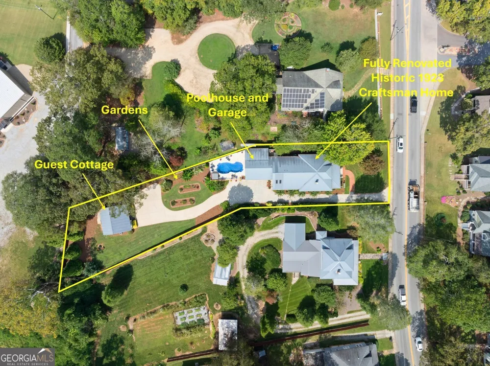 745 Washington ST Clarkesville, GA 30523
