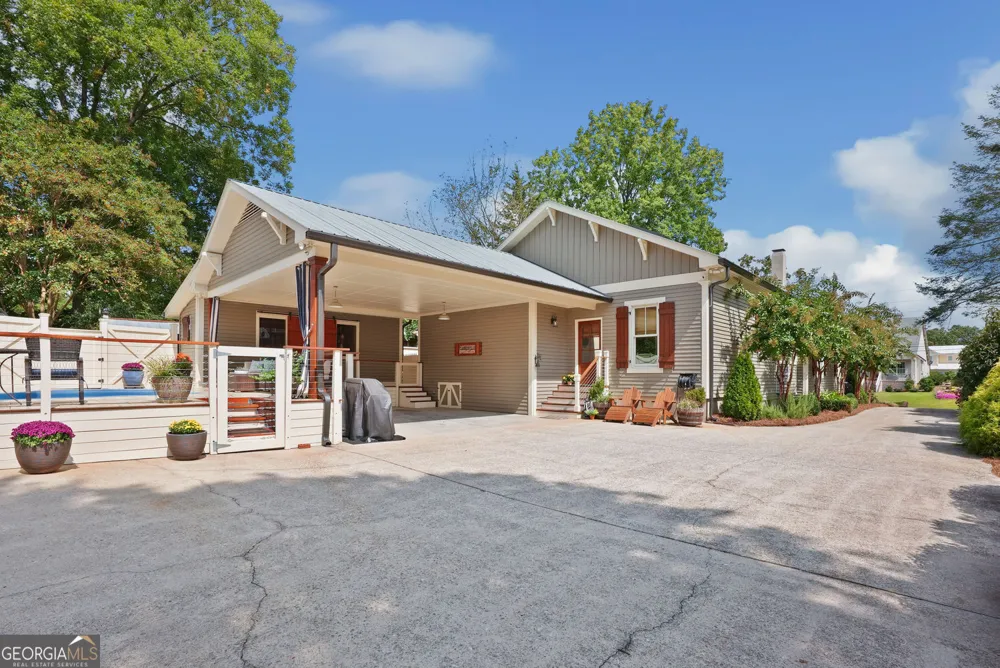 745 Washington ST Clarkesville, GA 30523