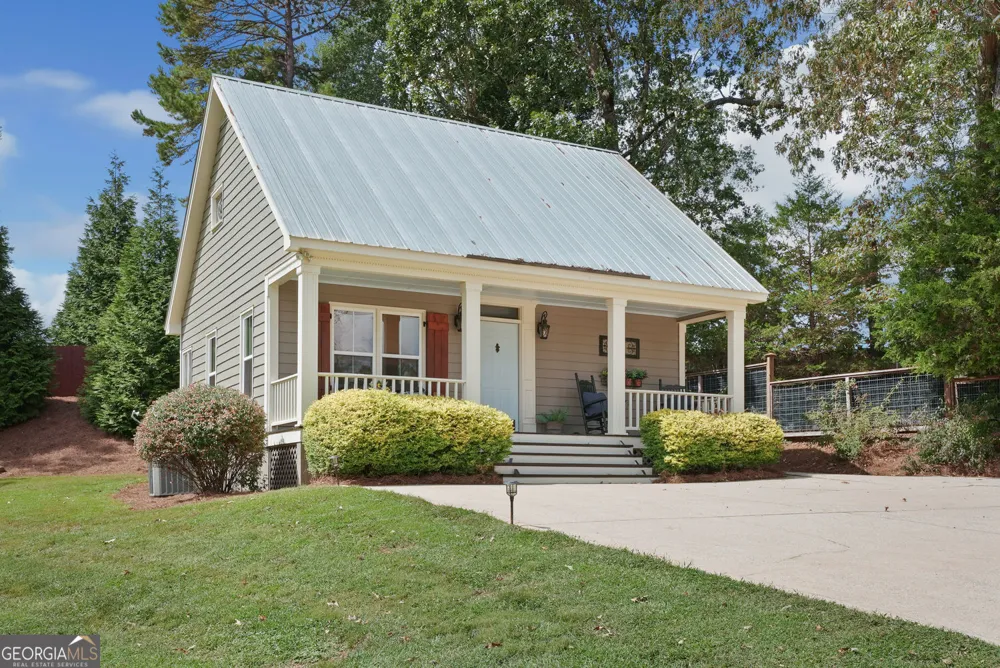 745 Washington ST Clarkesville, GA 30523