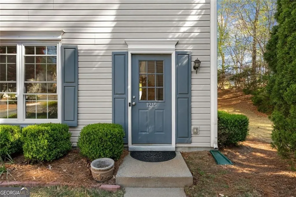 1215 Whitestone RDG Alpharetta, GA 30005