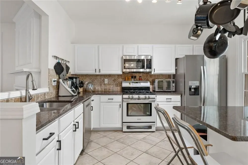 1215 Whitestone RDG Alpharetta, GA 30005