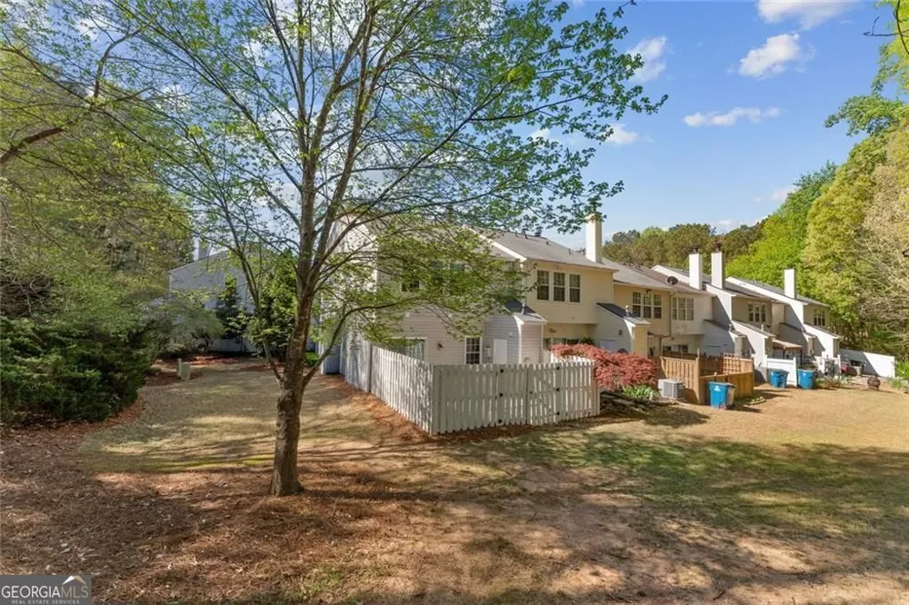 1215 Whitestone RDG Alpharetta, GA 30005