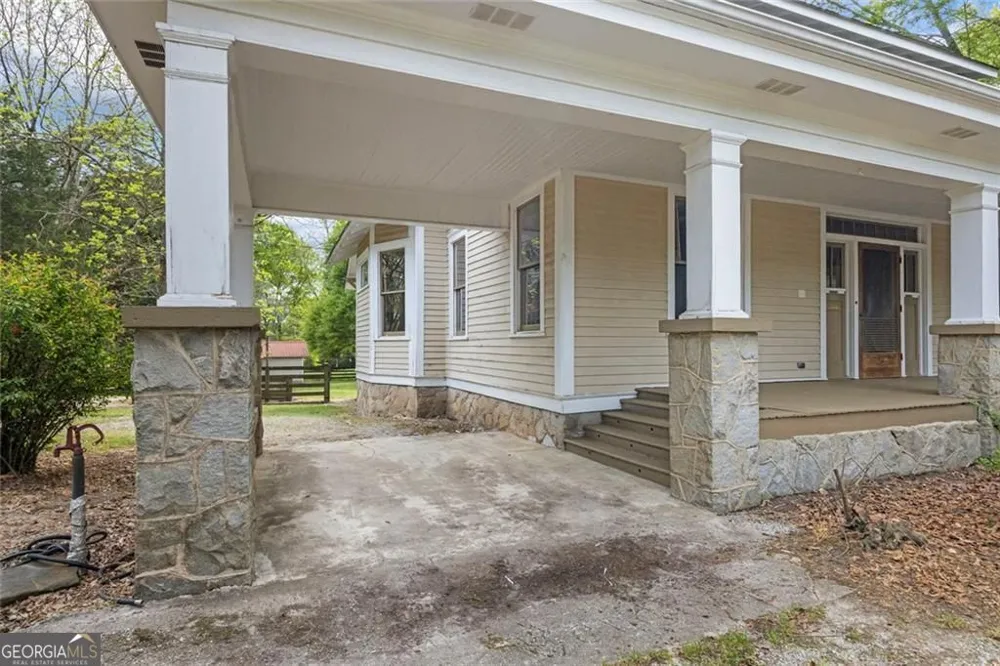 344 Hartwell RD Lavonia, GA 30553