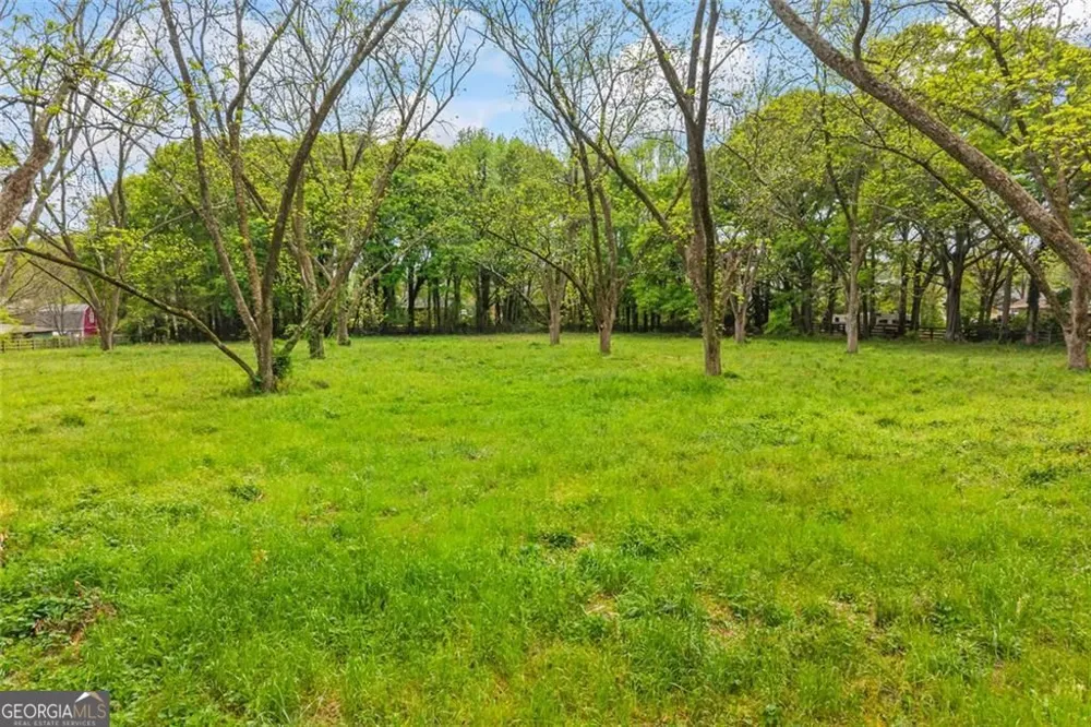 344 Hartwell RD Lavonia, GA 30553