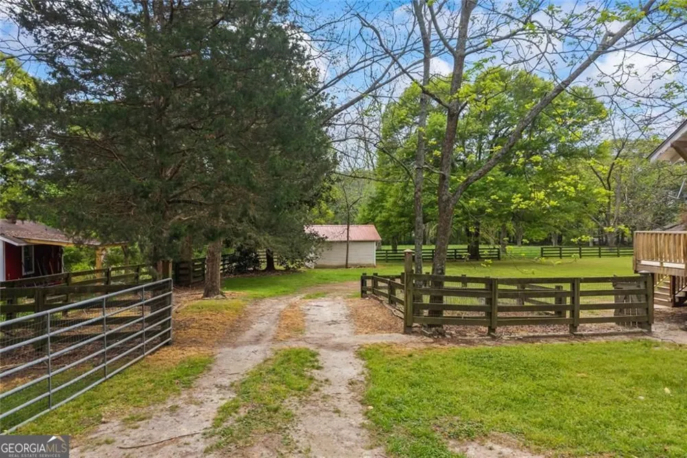 344 Hartwell RD Lavonia, GA 30553