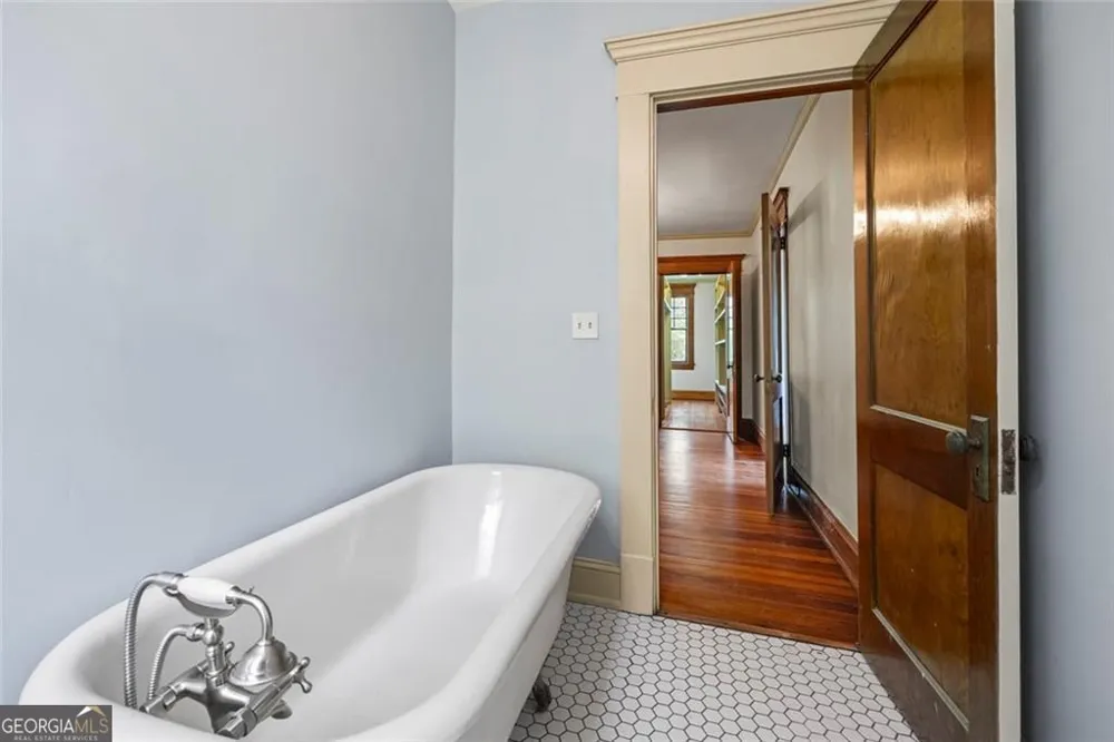 344 Hartwell RD Lavonia, GA 30553