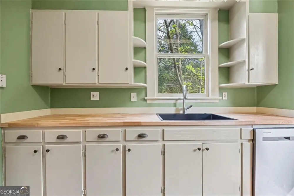 344 Hartwell RD Lavonia, GA 30553