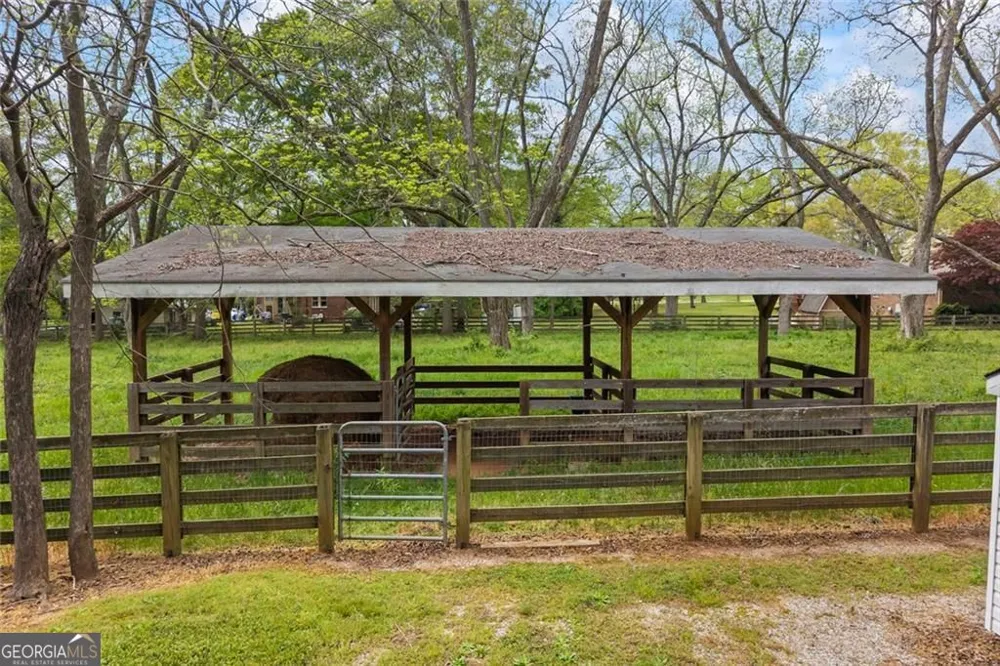 344 Hartwell RD Lavonia, GA 30553