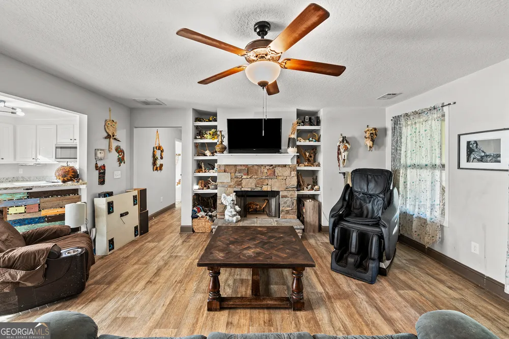 285 Mama B DR Danielsville, GA 30633