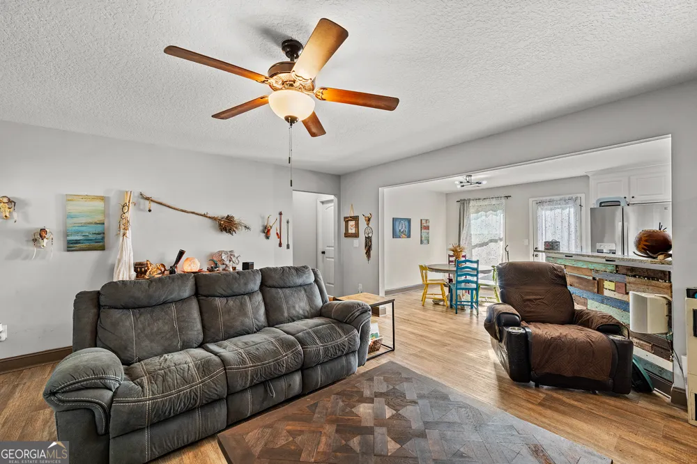 285 Mama B DR Danielsville, GA 30633