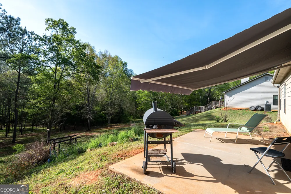 285 Mama B DR Danielsville, GA 30633