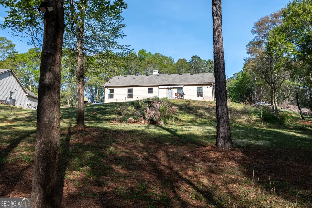 285 Mama B DR Danielsville, GA 30633