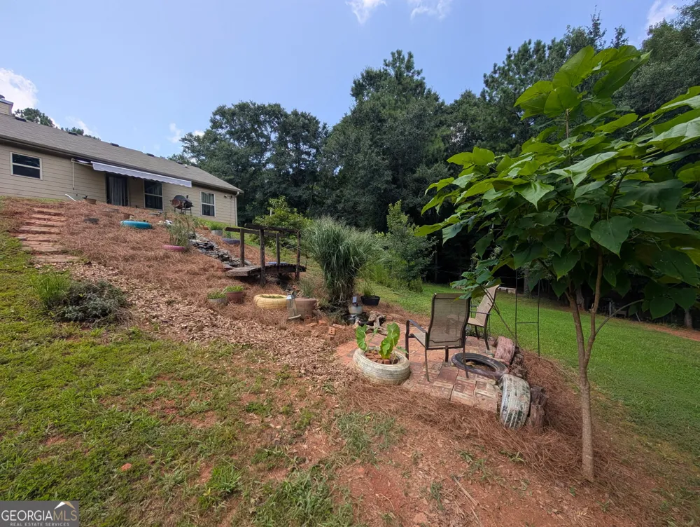 285 Mama B DR Danielsville, GA 30633